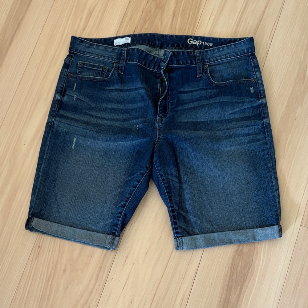 GAP Women's Dark Blue Denim Jean Bermudas